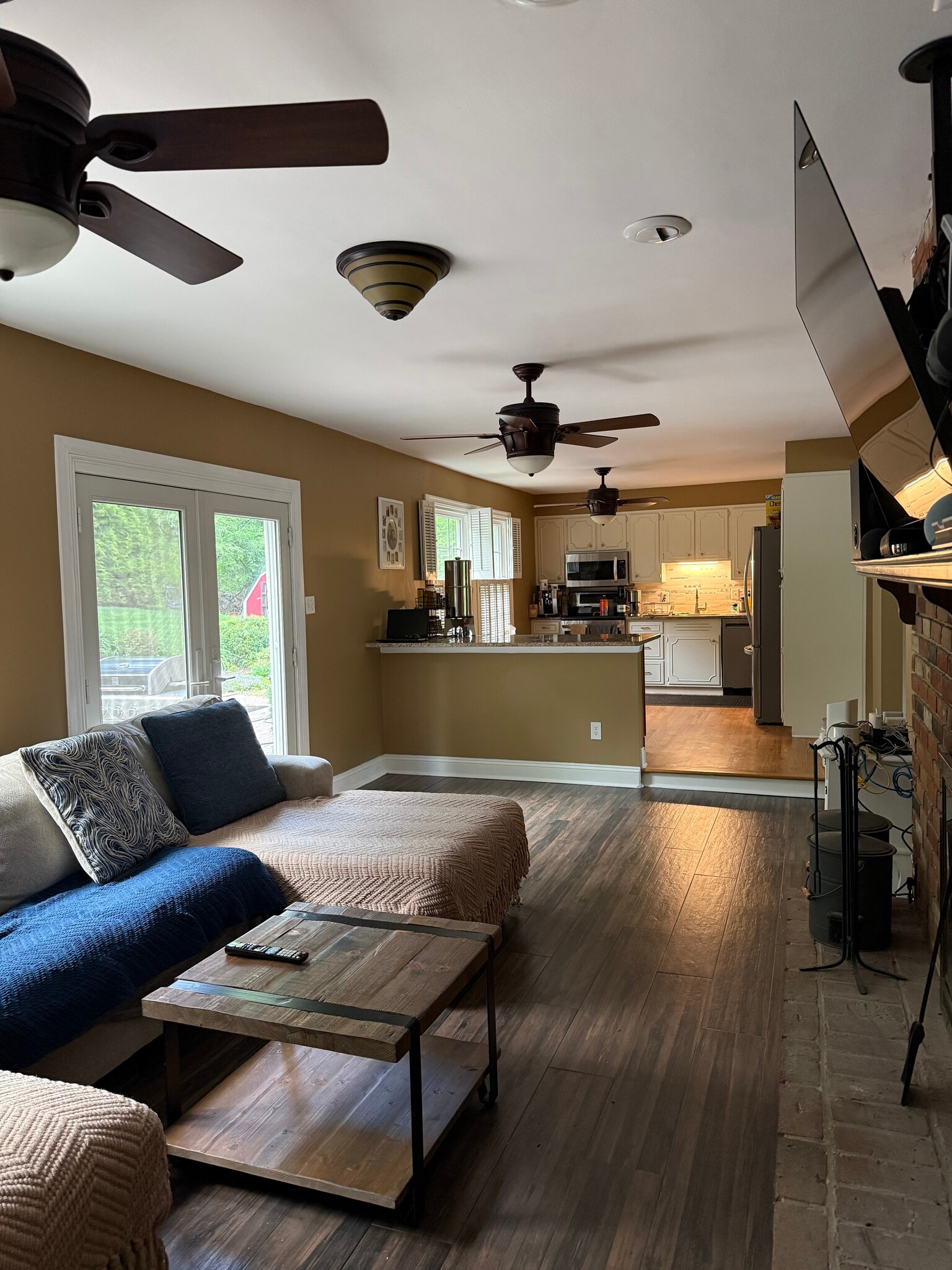 Kitchen/Family Room - 7413 Skyline Dr