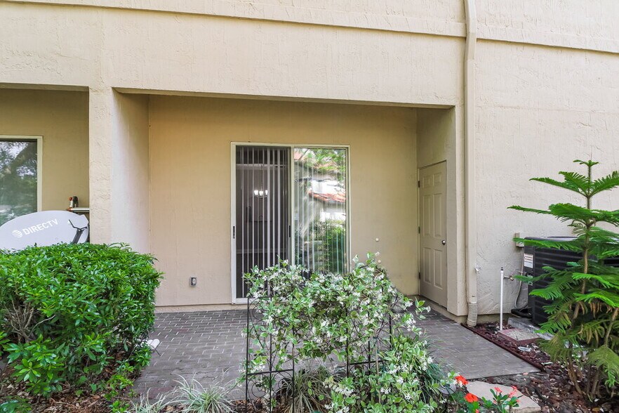Building Photo - 3819 Lavista Cir