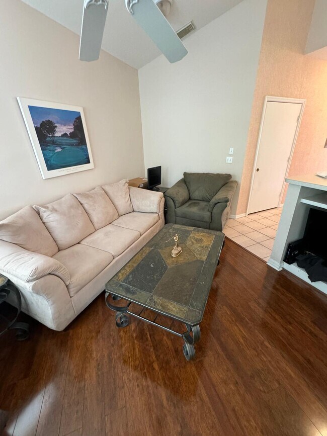 Building Photo - 9832 Perfect Dr