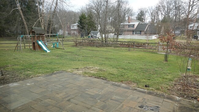 Building Photo - 593 Watford Ln