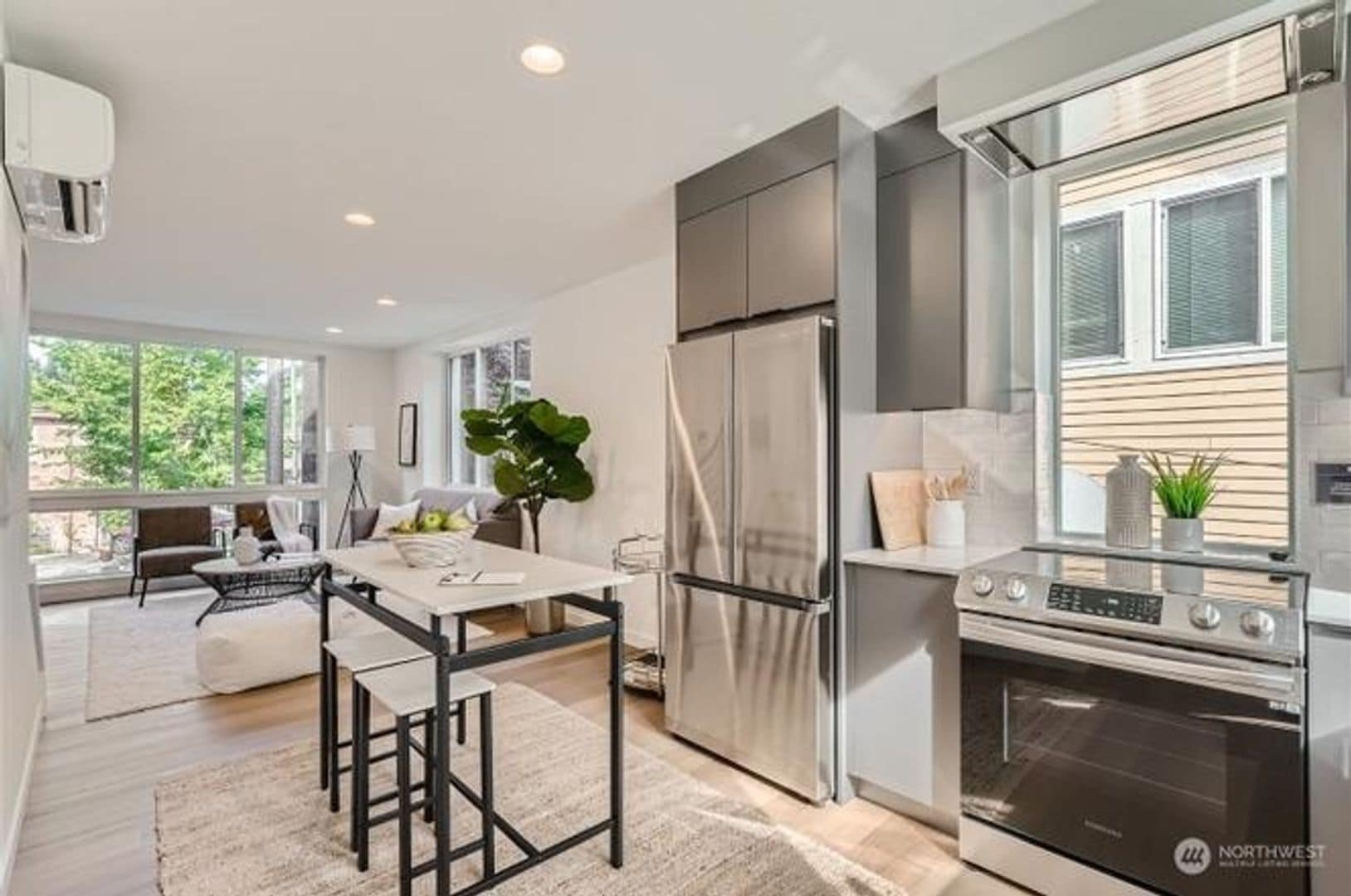 Building Photo - 7510 43rd Ave S