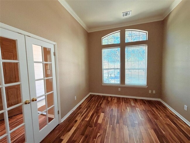 Building Photo - 3927 Blue Monster Cove