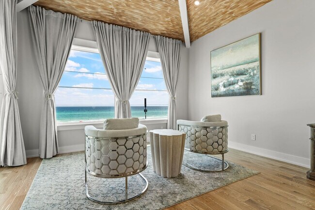 Building Photo - 14300 Front Beach Rd