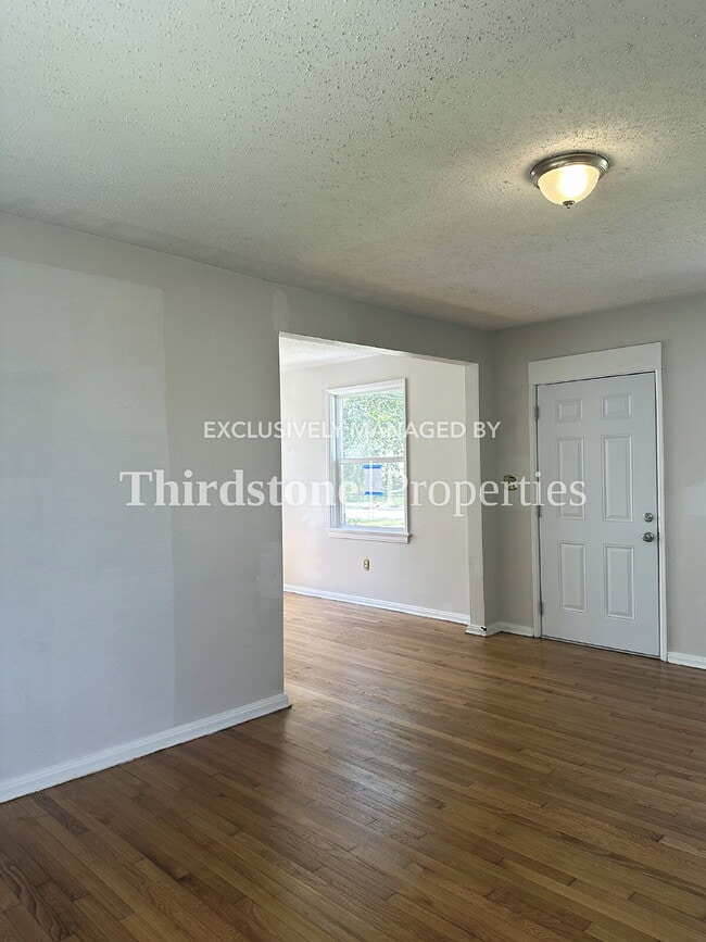 Building Photo - 8121 Hawthorne St