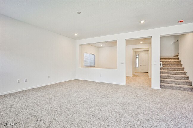 Building Photo - 7523 Castlegreen Ave