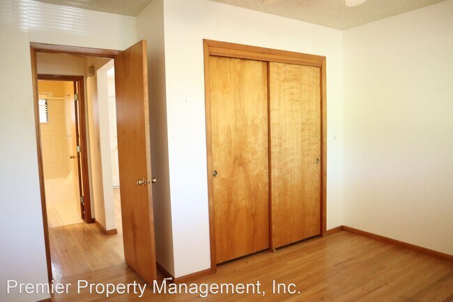 Building Photo - 1 br, 1 bath House - 2321 E. 16th St