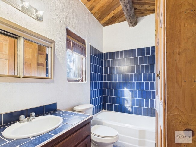 Building Photo - 10 Metate Way