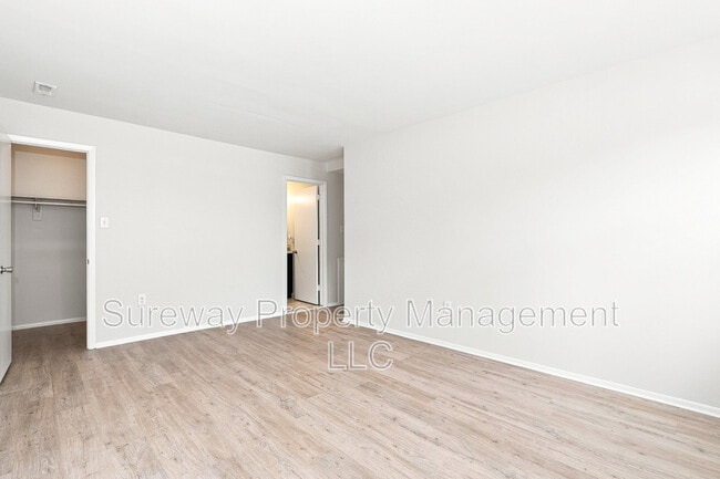 Building Photo - 106 Willow Turn