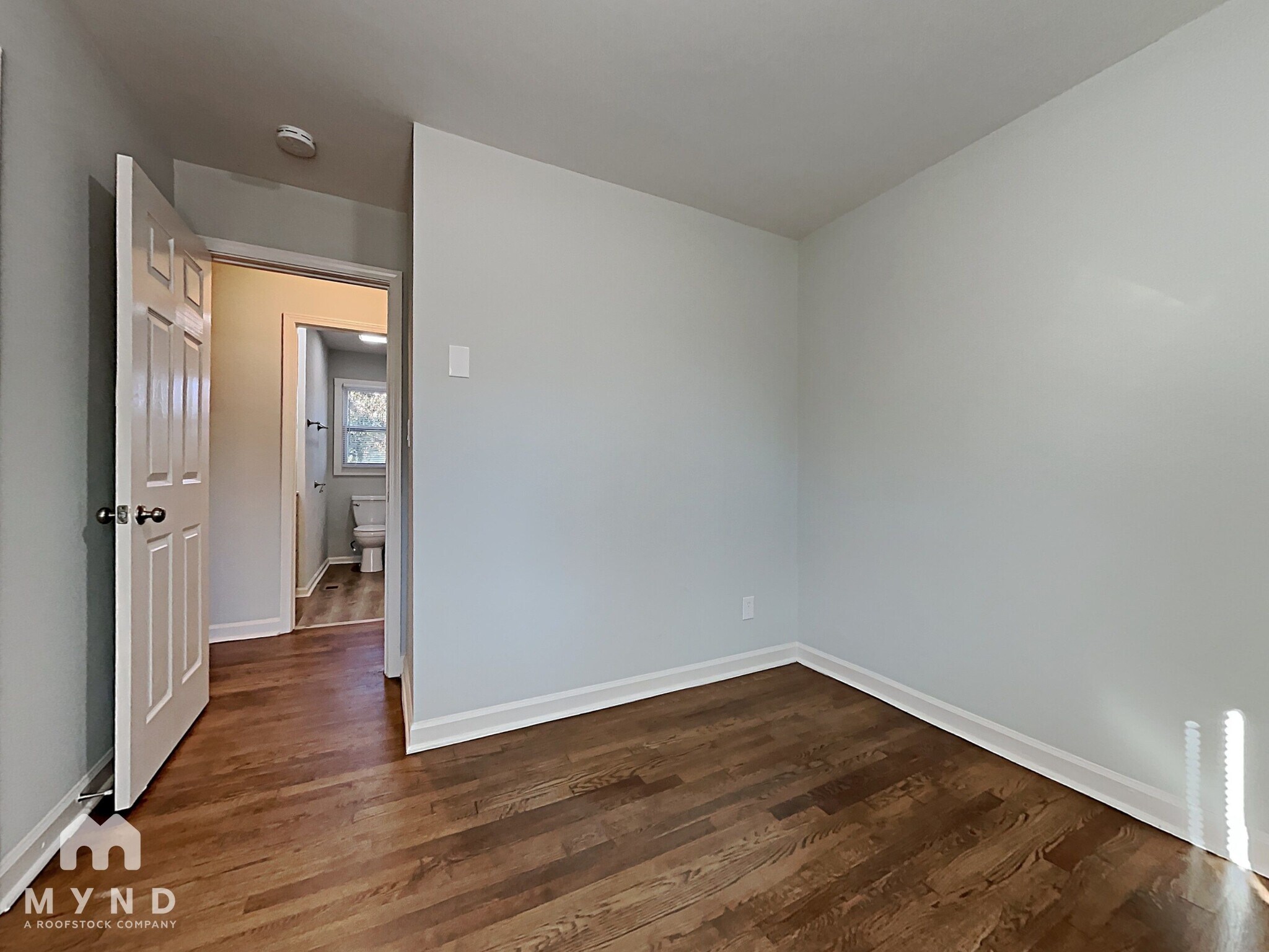 Building Photo - 6143 Castle Ct