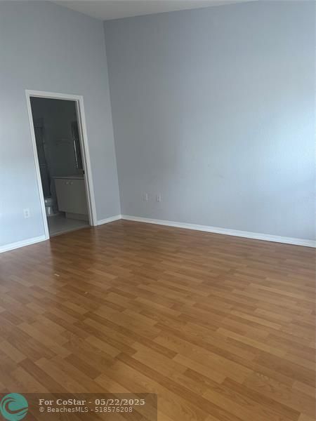 Building Photo - 8990 NW 53rd Ct