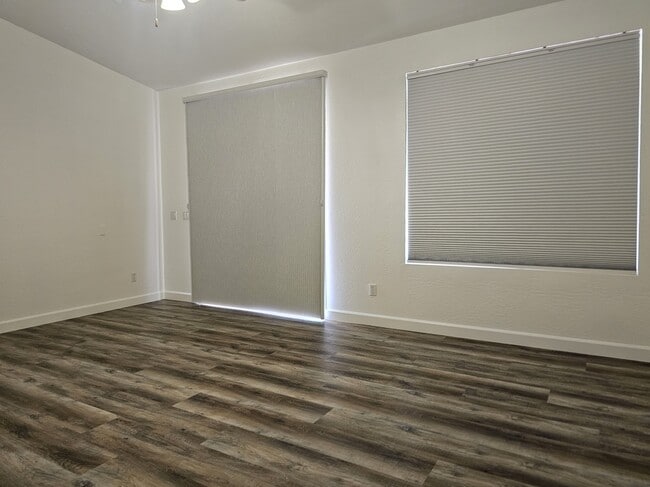 Building Photo - 1701 E Kramer St