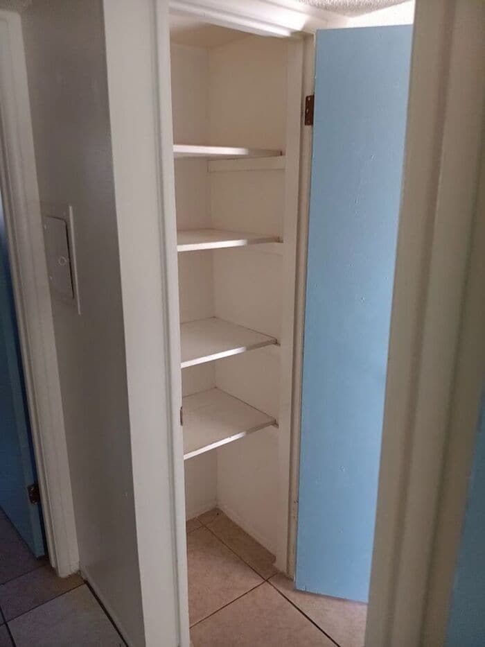 Building Photo - 2842 N Los Altos Ave