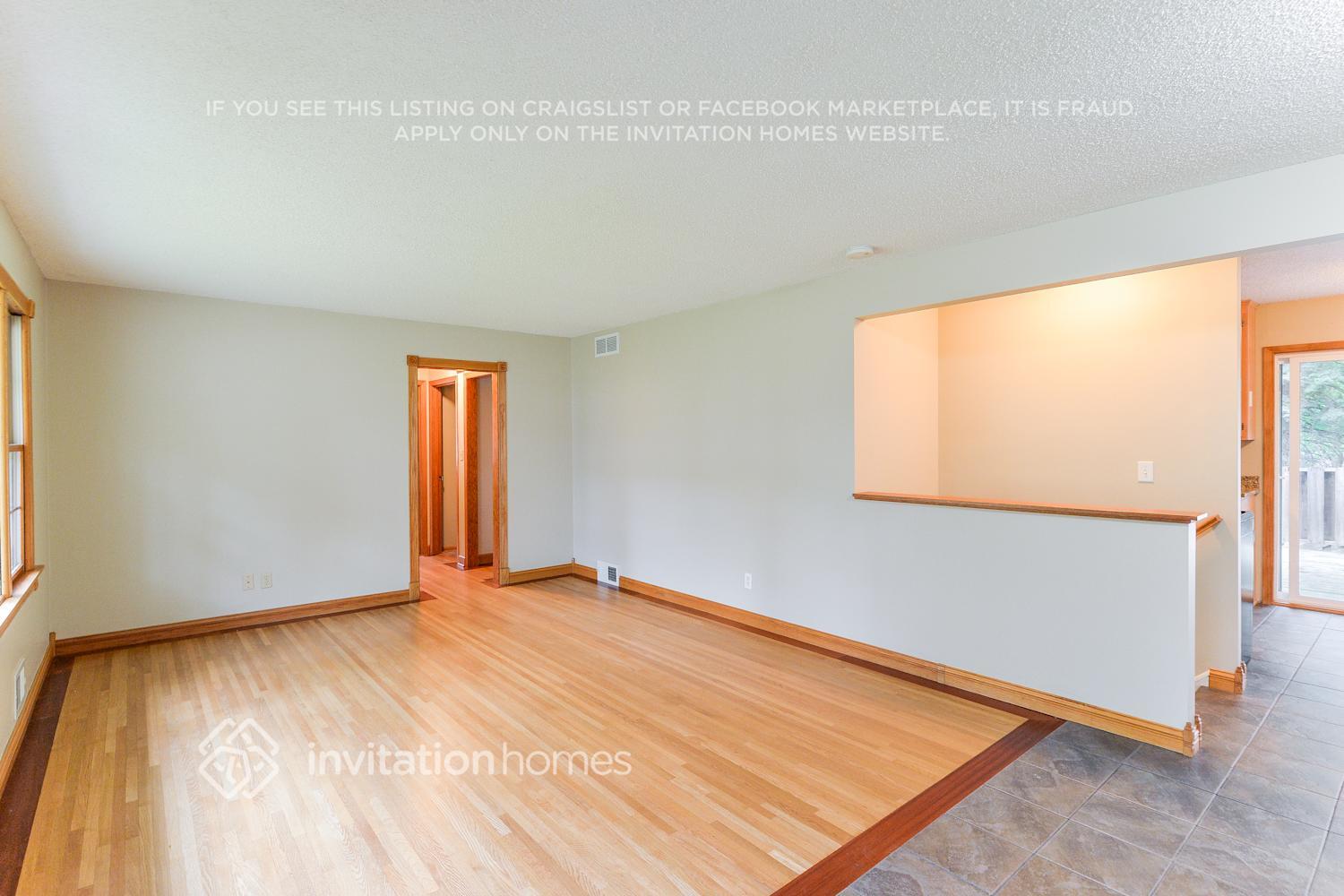Building Photo - 671 Helene Pl NE