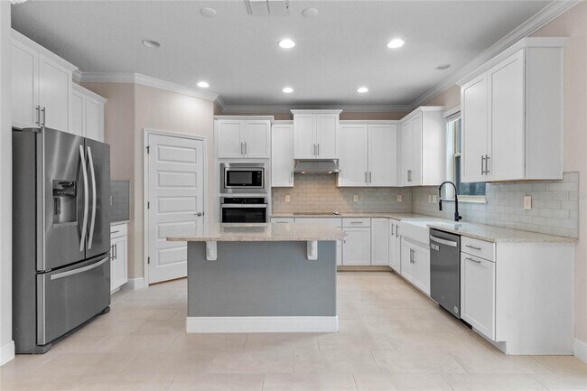 Building Photo - 16771 Oakboro St