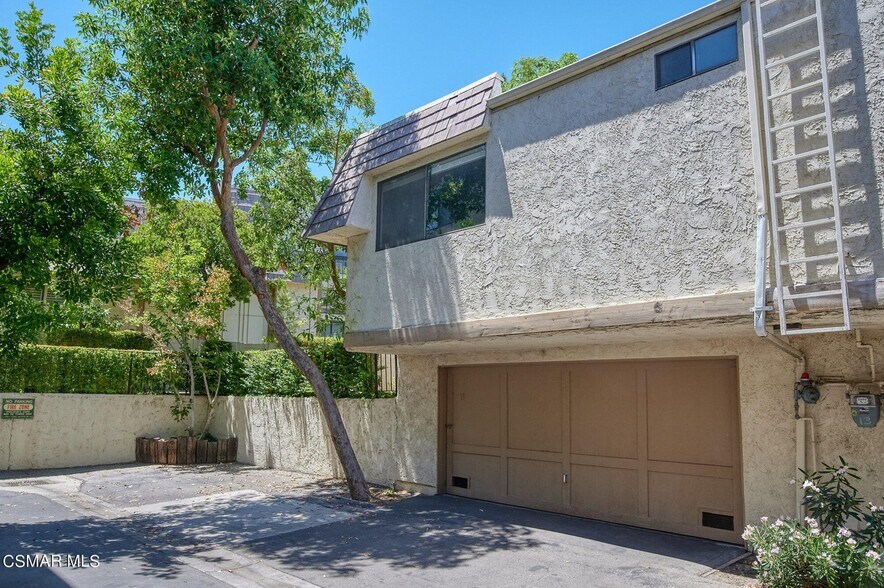 Building Photo - 6121 Shoup Ave