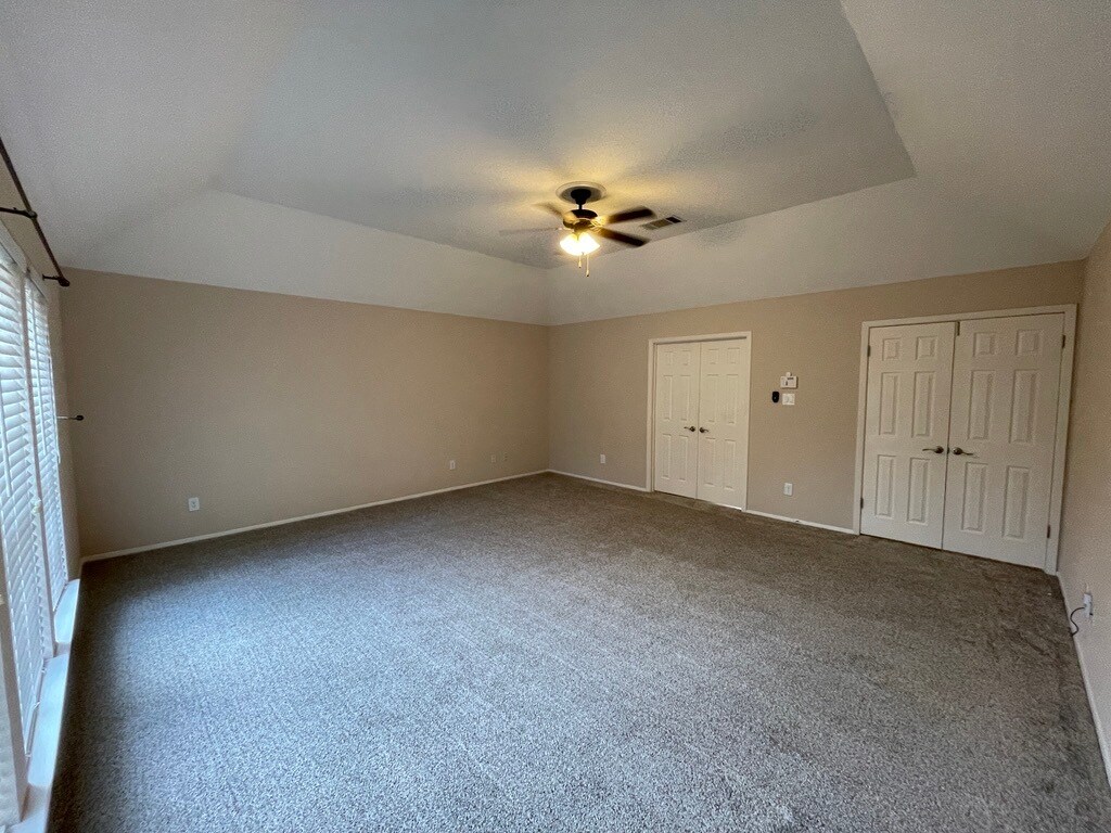 Building Photo - 4106 Cortina Dr