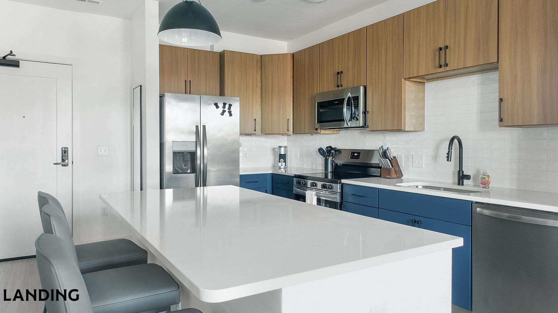 Building Photo - 1007 S Mint St