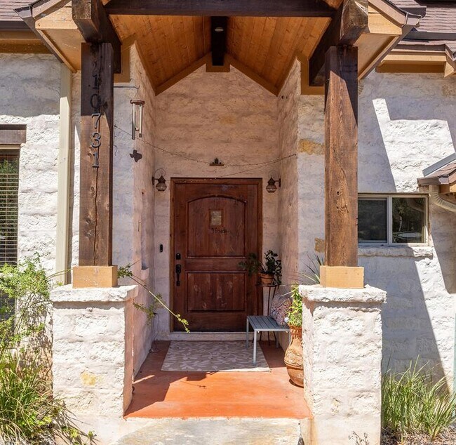 Building Photo - 10731 Cassia Dr