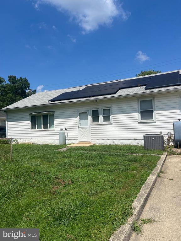 Building Photo - 103 Thompson Ln