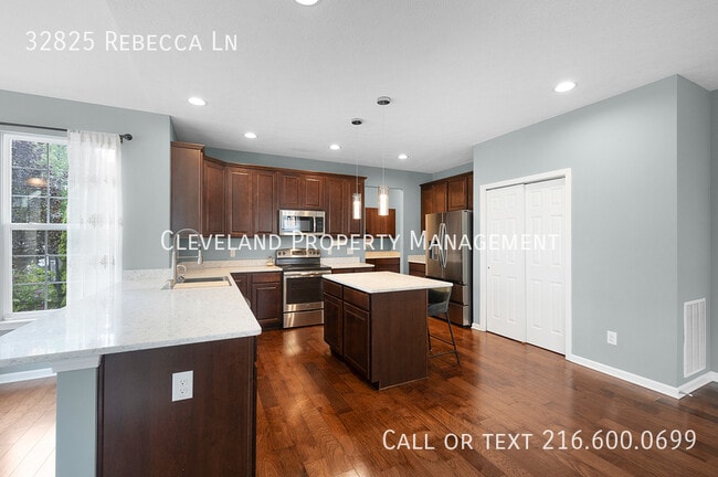 Building Photo - 32825 Rebecca Ln