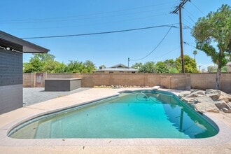Building Photo - Remodeled 5-Bedroom Tempe Home with Private Pool, Large Yard & Garage Near ASU