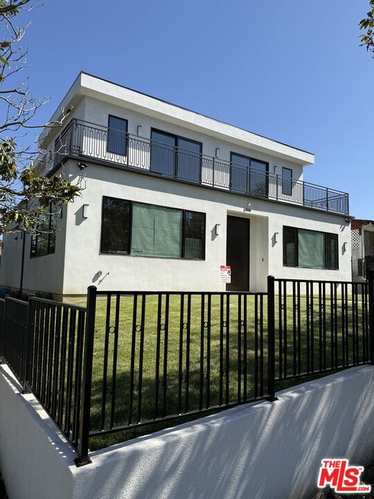 Primary Photo - 10360 Ilona Ave
