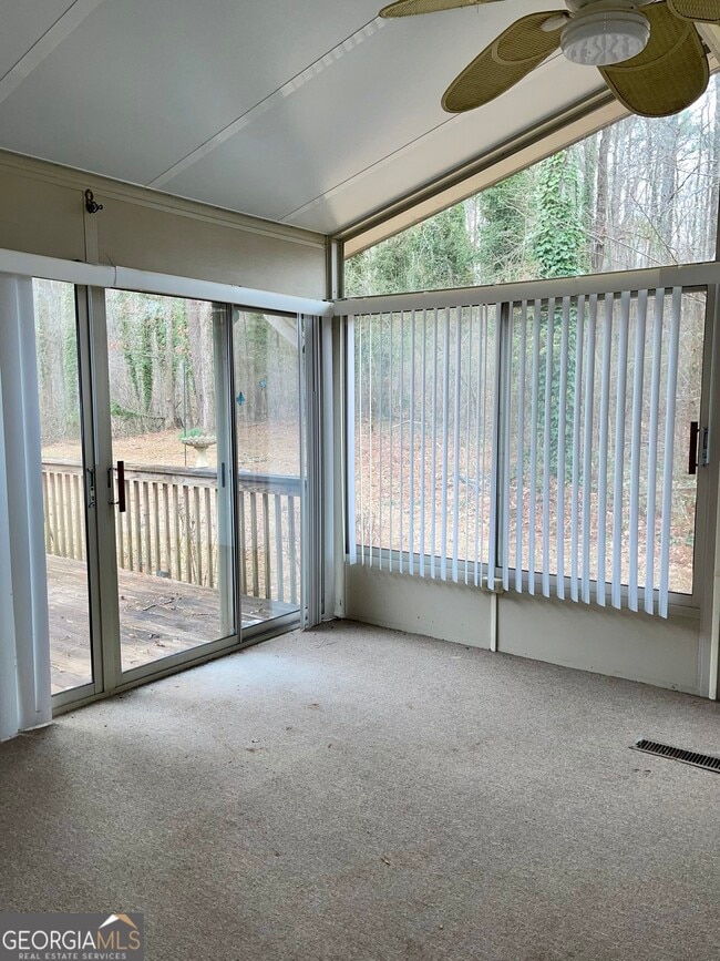 Building Photo - 764 Hemphill Rd