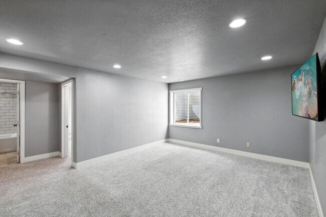 Building Photo - 940 Durum Ct