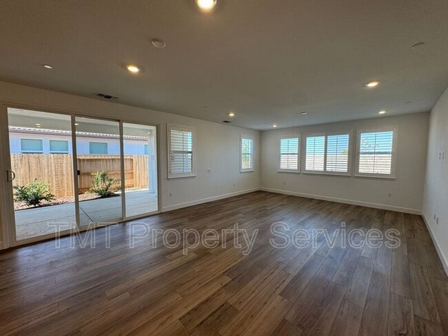 Building Photo - 5210 Peace Lily Ln