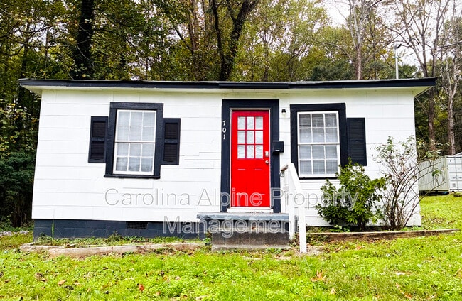 Primary Photo - 701 S Lorraine St