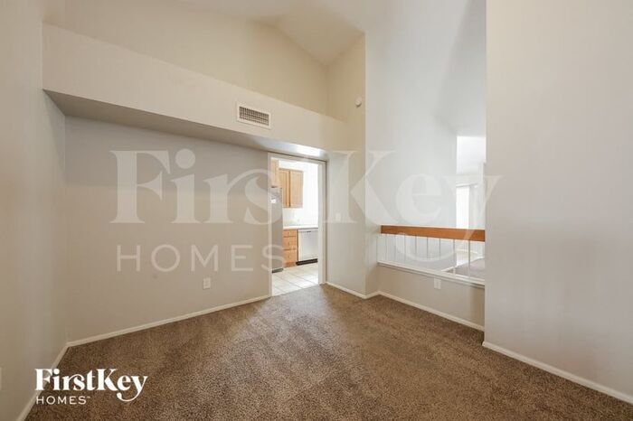 Building Photo - 4932 W Wescott Dr