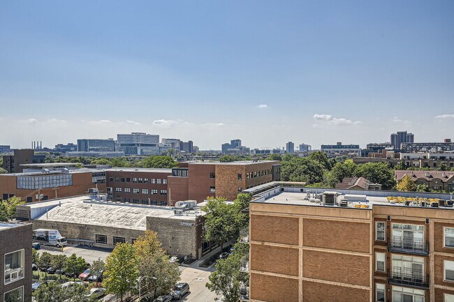 Building Photo - 1200 W Monroe St