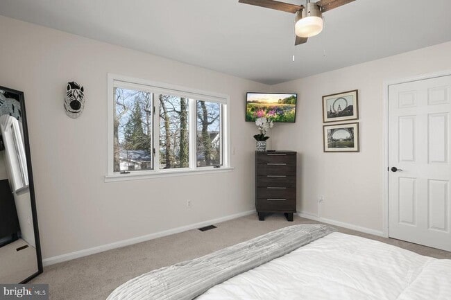 Building Photo - 4706 Frederick Ave