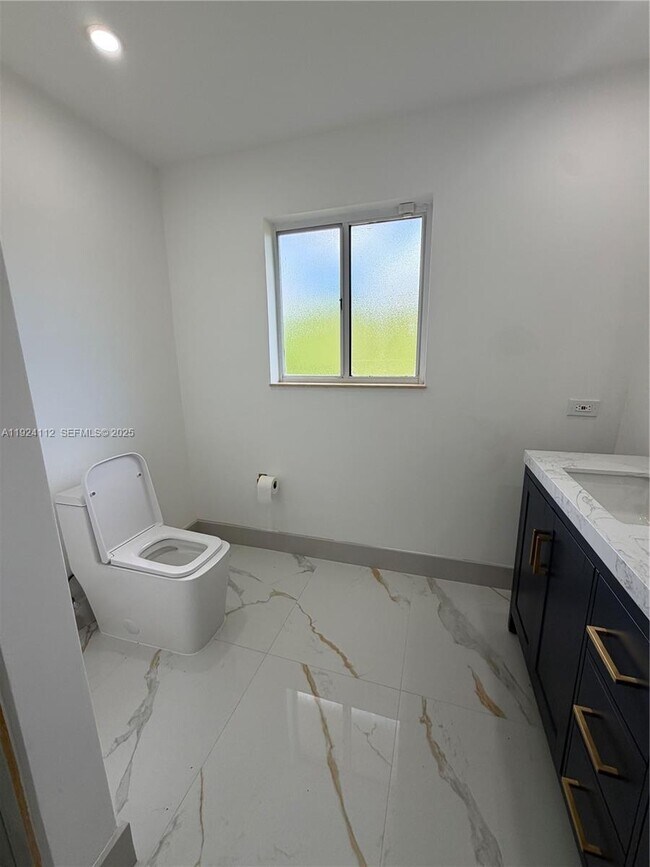 Building Photo - 25800 SW 214th Ave