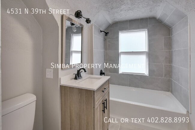 Building Photo - 4531 N 39th St