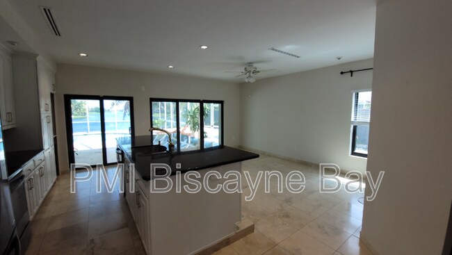 Building Photo - 21369 SW 92nd Ave