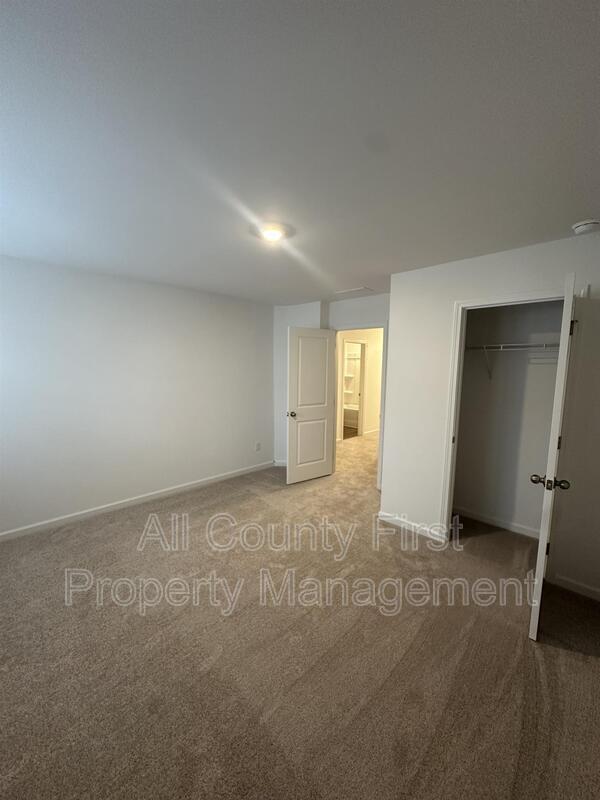 Building Photo - 2555 Adventure Wy