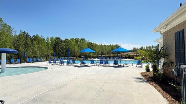 Building Photo - 61 Biltmore Pl