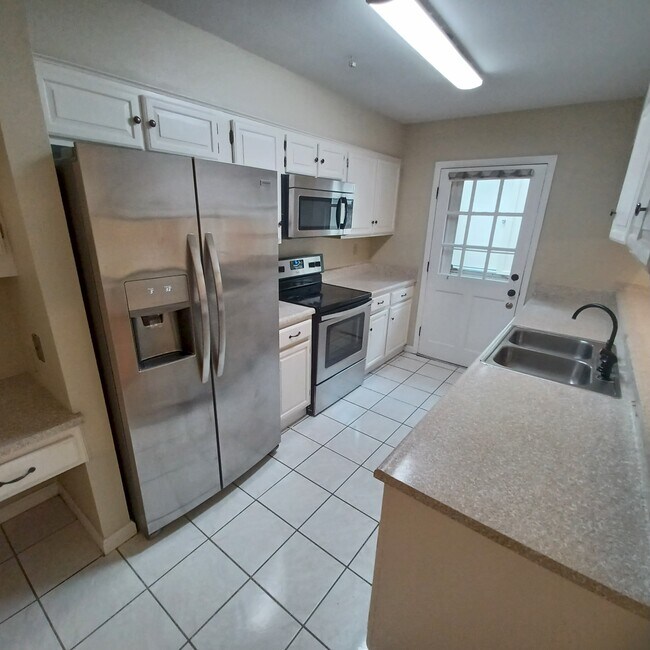 Building Photo - 3424 Northmoor St