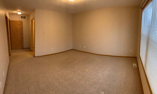Building Photo - 2454, 2456 Millview Zeeland, MI 49464