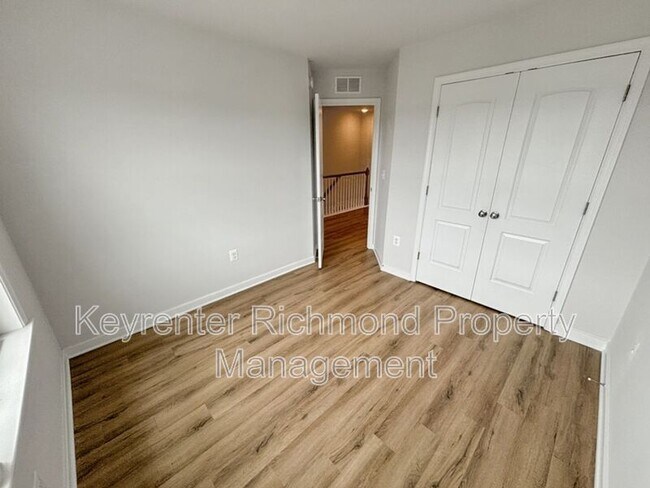 Building Photo - 1404 Whitehurst Way