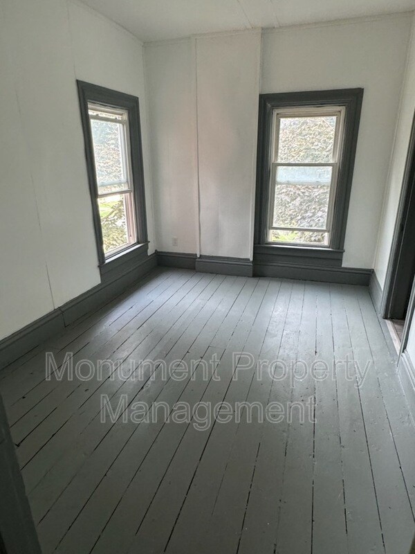 Building Photo - 126 N Orchard St