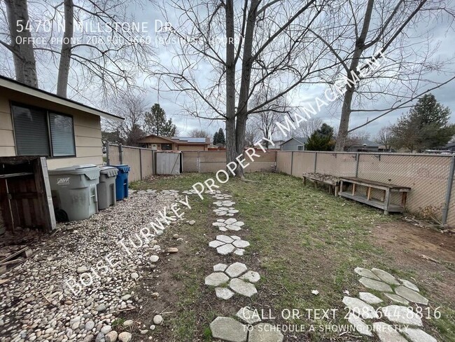 Building Photo - 2 Bed 1 Bath Home Near Garden City Fairgro...