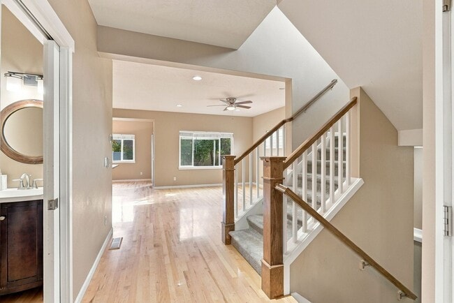 Building Photo - 1680 N Winchester Ct