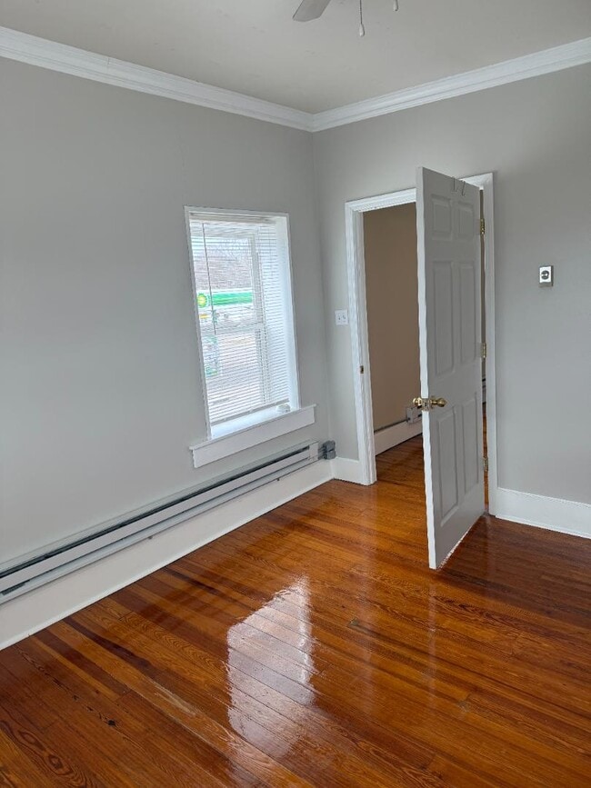 Building Photo - 341 N Lafayette St