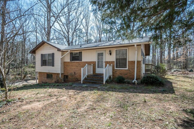 Building Photo - 157 Beaverdam Creek Rd