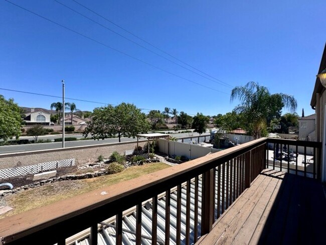 Building Photo - Spacious 5 Bedroom Home in Menifee Lakes with a 3 Car Garage for Lease!