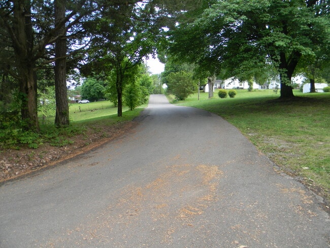 Building Photo - 2000 Oxnard Rd