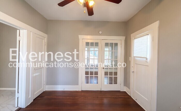 Building Photo - 1007 Archer St