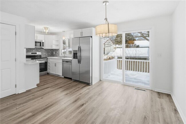 Building Photo - 23 Benefit St